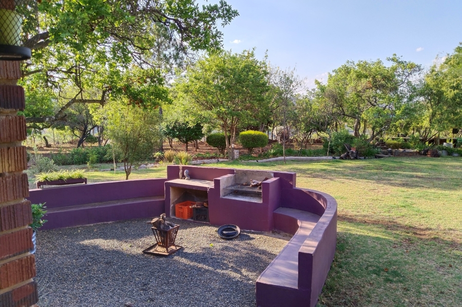 4 Bedroom Property for Sale in Broederstroom North West